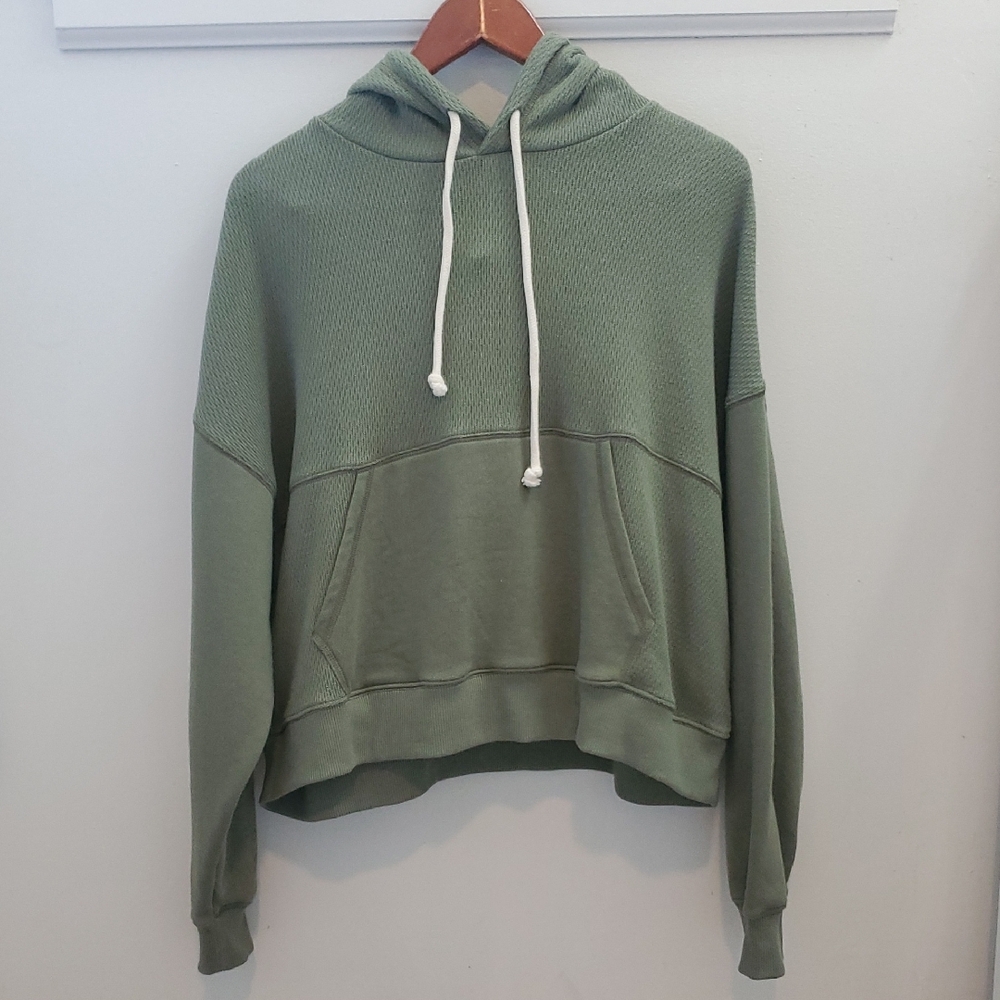 Aerie Sage Green Women's Textured Hoodie Size Medium